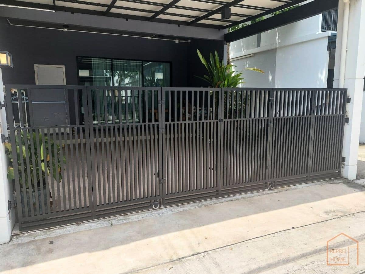 ประตูรั้วบานเฟี้ยมของทาง Reprohome