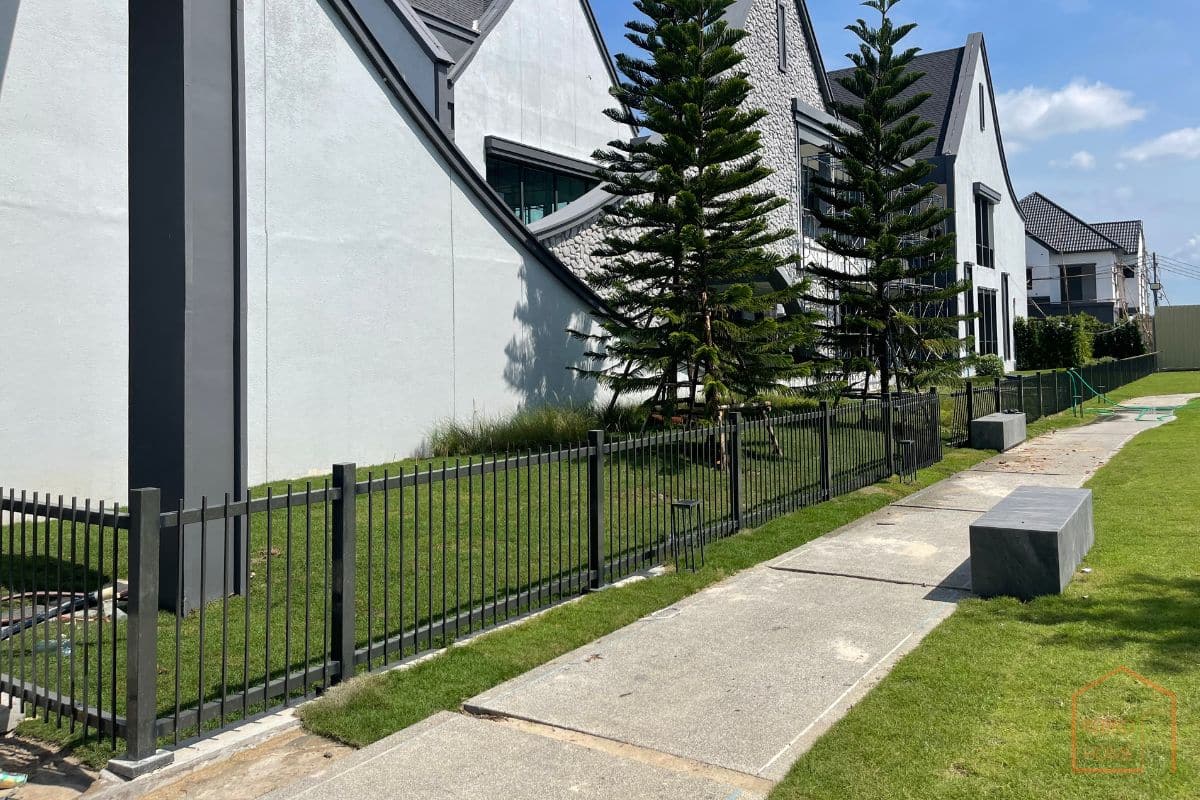 รั้วโปร่งของเรโปรโฮม1