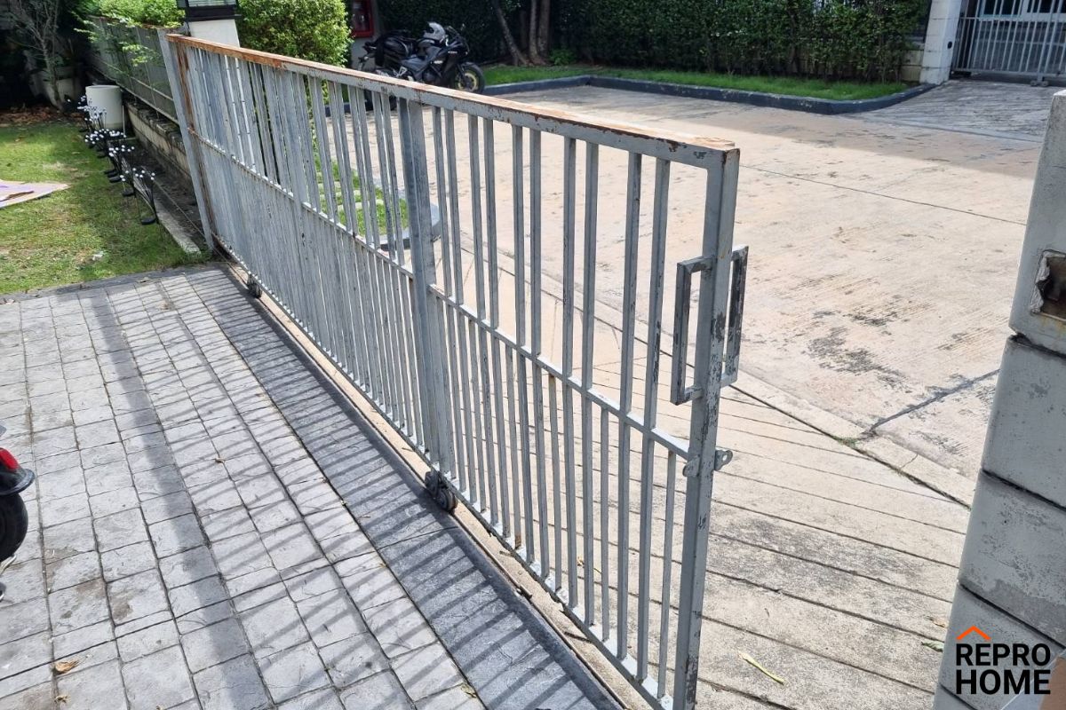 เหตุผลการเปลี่ยนประตูรั้วบ้านใหม่